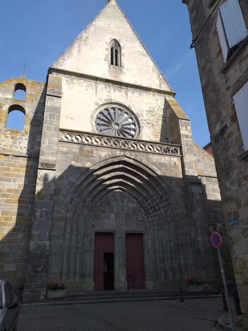 Maison De Ville Vic-le-Comte Екстериор снимка