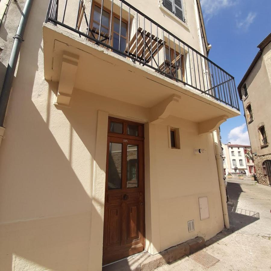 Maison De Ville Vic-le-Comte Екстериор снимка