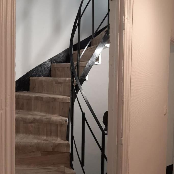 Maison De Ville Vic-le-Comte Екстериор снимка